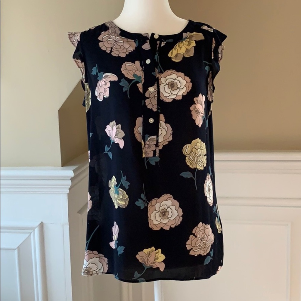 Floral polyester top
